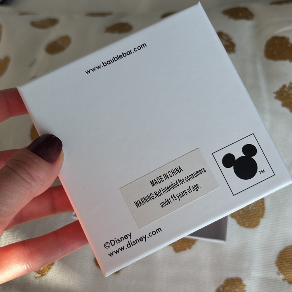Baublebar x Disney Mini Cruella Stud Post Earrings - Picture 7 of 7
